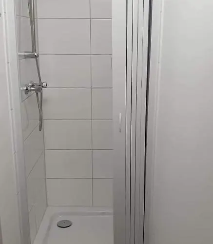 ゲストハウス Italia 3*